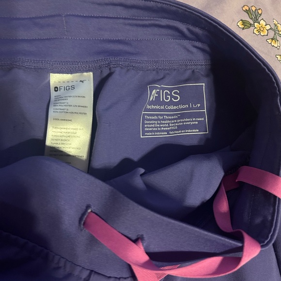 Figs Amethyst Joggers - Picture 3 of 3